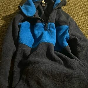 Little Boys Children’s Place fleece sweater size 5/6